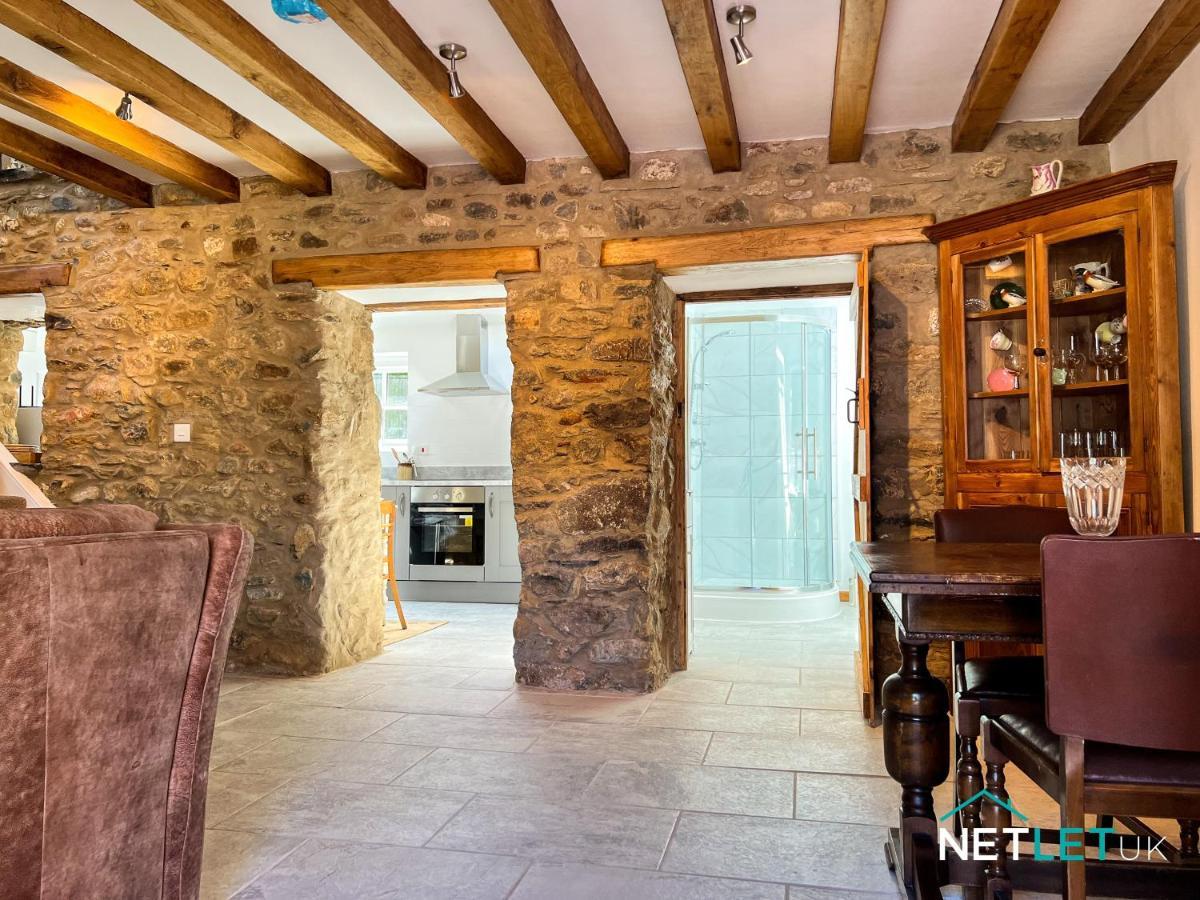 Hafan Hedd - Romantic Rural Retreat In Pembrokeshire